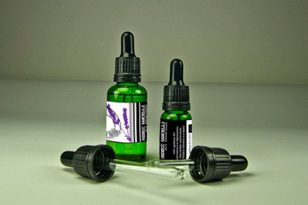  Huiles Essentielles Bio Drôme Provençale - matiere vegetale producteur spécialisé dans les ppam biologiques 100% pure et naturelle propose récolte bio 2012 certifiée ecocert. ---lavandin grosso---lavandin super---lavande fine---sauge sclarée---marjolaine à thujanol---origan vert de la drome