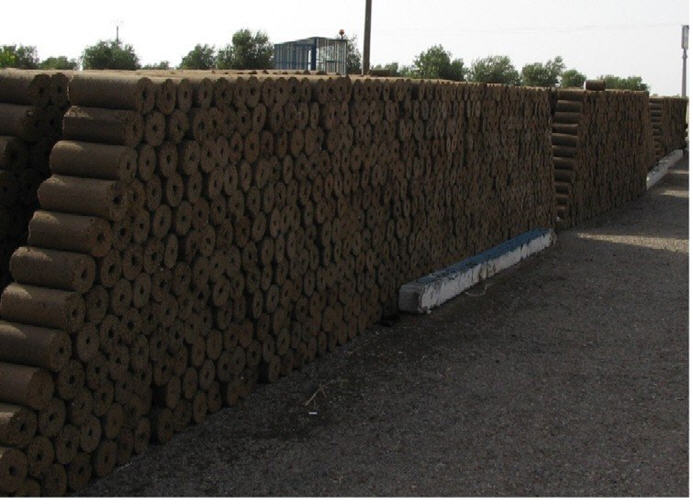  Buche Grignons Olive/ Biomasse De Tunisie - emploi représentation  --nous somme dans le domaine huile d'olive à la recherche d'un partenaire européen ou autre  pour fourniture de buches de grignon d'olive et du noyaux d'olive - biomasse  - produit bio, combustible hautement calorifique.   -- quantité -500 à 2000  tonnes / an