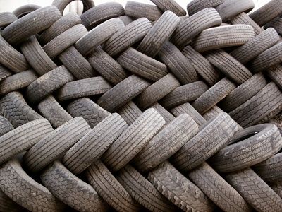  Pneus Usés Vendre - energie renouvelable nous sommes fournisseurs de pneus usag&eacute;s et autres articles en caoutchouc. nous fournissons en grandes quantit&eacute;s. nos prix sont tr&egrave;s comp&eacute;titifs sont sont mieux savoir. nous sommes prets &agrave; faire des affaires durables.