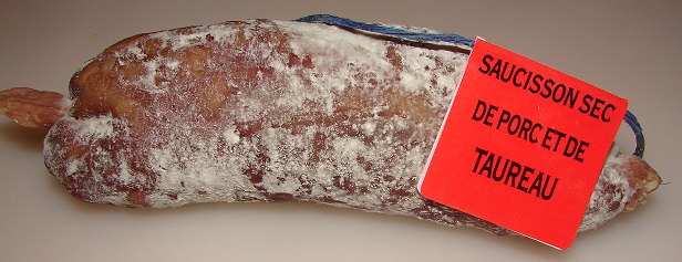  Saucissons Sec D'auvergne - viandes et oeufs vente de saucisson pur porc de 180 gramme----prix au kg - 6.60  à 7.60 ----saucisson pur porc , herbes, poivres, cendre, fume, piment, chorizo, ....----6 pièces par kg----prix a la revente par kg 24  minimum----quantité minimum de 100kg----transport pour la france gratuit----nous consu