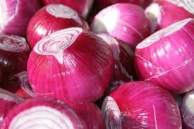  Vente Oignion Rouge - fruits et légumes je cherche un client pour achat  4 hectars d'oignon rouge de bonne qualité  ( 4 hectar situé a beja tunis) .