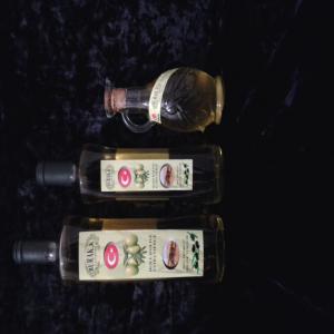  Huile Olive Extra Vierge De Turquie - huiles producteur et importateur d huile d olive de turquie 1er pression extraite à froid mise en bouteille a la propriété en turquie. les terres sec de gaziantep offre à notre huile d'olive une douceur incomparable. bouteille en verre de 750ml, 500ml, 250ml bouchon en lièg