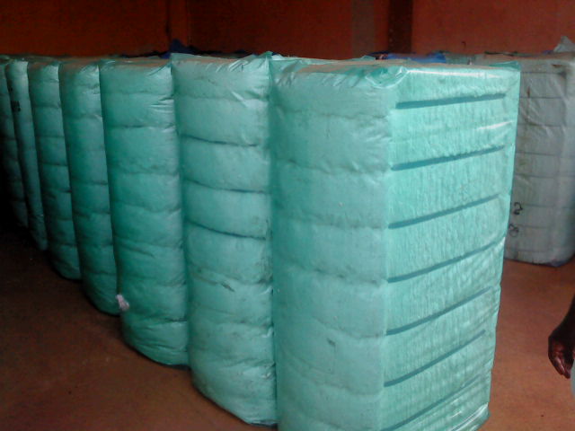  Coton Fibre Et Dérivés Vendre - matiere vegetale nous sommes exportateurs de coton fibre et dérivés du bénin. si pas de clients sérieux et immédiatement disponibles,  s'abstenir! merci 