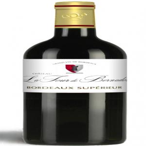  Bordeaux Supérieur Rouge 2006 - vins robe rouge profond,  pr&eacute;lude &agrave; un nez puissant de fruits cuits et de sous-bois. r&eacute;v&eacute;lant un retour aromatique sur les fruits noirs et les &eacute;pices,  la bouche est ronde et souple,  la structure tannique &eacute;l&eacute;gante et l'ensemble &eacute;quilibr&eacute;.