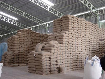  Contenère De Riz - céréales quelque soit votre besoin en qualité et en quantité de riz sur toute l'étendue du territoire béninois,  contactez moi et nous en discuterons du prix,  de la quantité et de la date de livraison.--merci