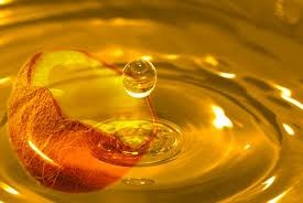  Huile De Coprah - huiles recherche pour livraison des clients avec des intentions fermes d'achat d d'huiles de copprah. livraison apres signature de convention commerciale et  50%  