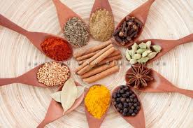  Epices De Bonne Qualité Du Vietnam - épices aromates je vends plusieurs types d’épices de bonne qualité directement du vietnam à prix attractif (poivre noir et blanc en grain,  en poudre; cannelle,  gingembre,  coco en morceaux,  en poudre; anis,  ail,  coriandre,  cumin,  sesame..etc). n'hésitez pas à me contacter pour plus