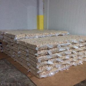  Vente Pistaches Et Fruits Secs - fruits secs et graines grillées une usine exportatrice,  installé à turquie depuis 1981,  vous offre une variété de produits--nos produits sont essentiellement brut - pistaches,  amandes,  pin brut,  les noix,  ainsi que tous types de légumineuses.--si vous cherchez des pris raisonnables et un produit 