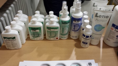  Produits Allemands De Qualité - conditionnement flacons,  bouteilles,  et bols en verres pet ou aluminium  avec embouts pour produits cosmetiques ,  pharmaceutiques ,  alimentaires ,  hygi&egrave;niques etc...