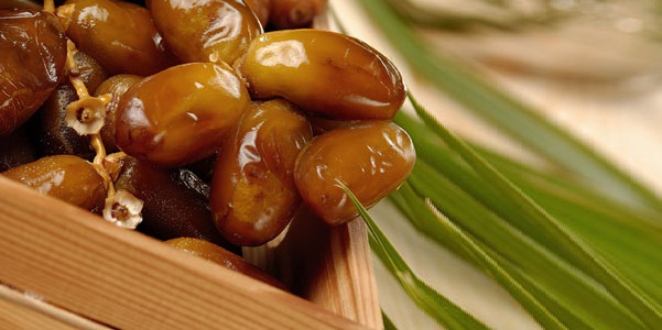  Dattes De Haute Qualité (1er Choix) - fruits secs et graines grillées je suis un producteur de dattes de haute qualit&eacute; (1er choix). je vous propose pour la saison 2014-2015 (nov-d&eacute;c- janv) des dattes deglet nour. on met &agrave; votre disposition la quantit&eacute; de dattes souhait&eacute;es &agrave; des prix int&eacute;ressant sur place en tunisie. si 