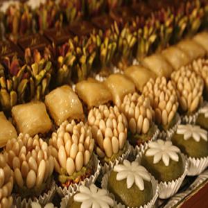  Patisserie Tunisienne - patisserie on propose une pâtisserie fine tunisienne contenant toute une gamme de produits délicieux et savoureux. nos recettes sont à base de pistache,  pignons,  amande noisette...et on peut bien sûr s'adapter à votre demande.----veuillez nous contacter pour toute information c