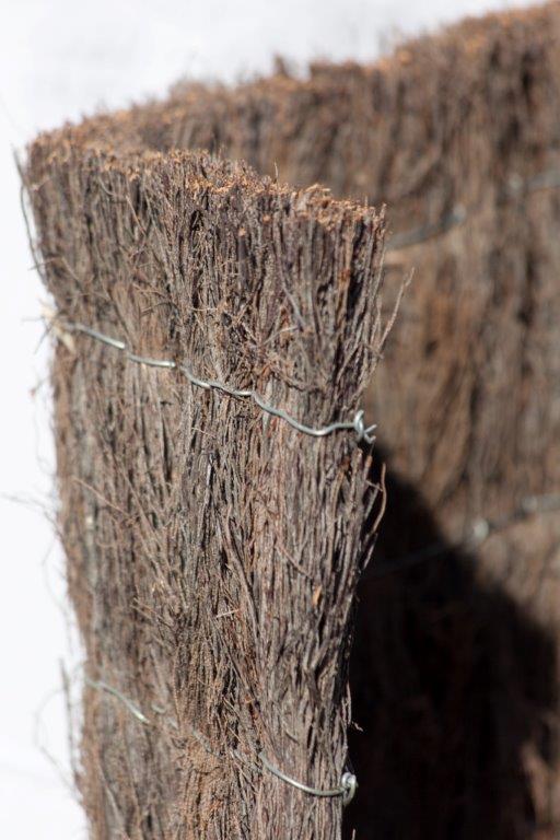  Cloture Brande De Bruyeres - matiere vegetale notre soci&eacute;t&eacute; fabrique et exporte des cl&ocirc;tures en brande de bruy&egrave;re des produits de qualit&eacute;,  enti&egrave;rement fa&ccedil;onn&eacute;e &agrave; la main et totalement occultante 80mm,  45mm et 25mm d &eacute;paisseur;--nous sommes en recherche de revendeurs. 