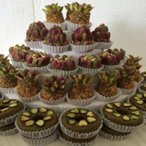  Pâtisserie Tunisienne - patisserie fabricante de pâtisserie tunisienne,  expérience de plus de 18 ans je suis à la recherche d'un associé canadien pour pouvoir monter un projet à montréal qualité,  finition et diversité sont garanties merci