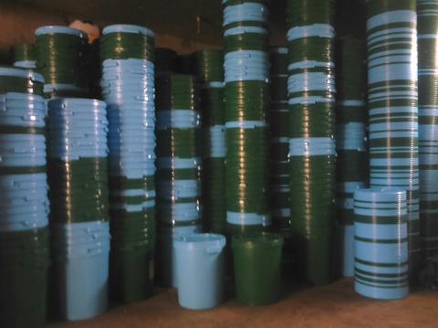  Saut De 25 Litre - conditionnement je vent mes sceaux de 25 litre a 3  le sceaux,  1500 disponible 