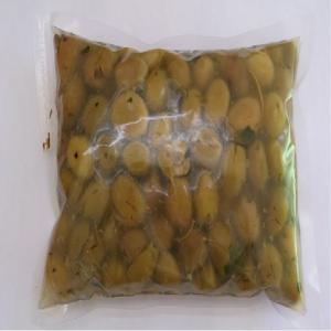  Olives With Traditional Method - retains we provide olive preserved with natural methods-----flavored green olives (thyme,  oregano,  bay leaf)--green olives with spices (lemons and peppers)--flavored black olives (thyme,  oregano,  bay leaf)----olives are the new harvest.--our olives are packed in sachets or bucket.--