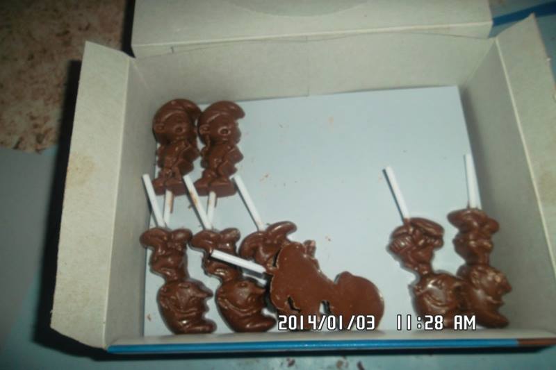  Sucette De Chocolat Schtroumpf - café cacao thé nous une entreprise de p^roduction de végécao sous forme de sucette dans des boites de 60pcs et 6 boites par carton nous cherchons des clients dans toute l'afrique et merci --