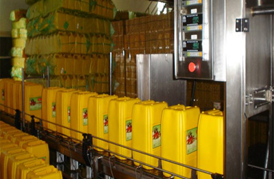  Huile Vegetales - huiles bonjour----mandataire pour un des plus gros producteur d'huile v&eacute;g&eacute;tale de malaisie----pour d&eacute;buter une collaboration correct et s&eacute;rieuse ,  je demande un icpo complet,  au nom de l'acheteur final,  sign&eacute;,  cachet&eacute; et dat&eacute; de moins de trois (3) jours,  ave