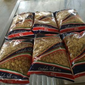  Macaronis - féculents macaronis--origine egypte--sachets de  500 gr--carton de 10 kg--2600 cartons par containers de 40’----macaronis en sachets de 400 gr--cartons de 8 kg--3000 cartons par container de 40’--