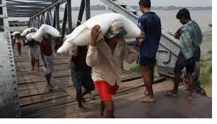  Nous Avons D'huile, Riz Indient - céréales nous fournissons du riz indien paraboled,  riz thaïlandais long grain et huile végétal marque oki, gino, tournesol disponible en grande quantité,  nous disposons aussi sucre uncusma 45;150 brésilien en poudre blanc d'origine brésilienne ; quantité 90000m tonnes 