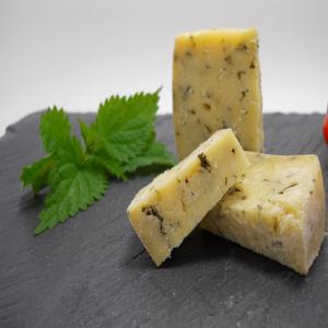  Tomes De Vache Aux Orties Bio D'aveyron - lait et produits laitiers bonjour,  nous vous proposons nos tomes de vache aux orties certifi&eacute;es bio que nous produisons sur le causse aveyronnais. format- 1kg,  affinage- 5 semaines. parfum&eacute;es et aromatiques,  n'h&eacute;sitez pas &agrave; nous les demander!