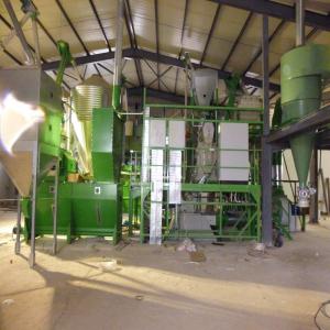  Unité De Production D'aliments Pour Bétail - matériels machines cettee petite unit&eacute; de production qui permet de produire de l aliment pour b&eacute;tail (bovins,  ovins,  caprins),  &agrave; partir de d&eacute;chet de l agriculture.----options propos&eacute;es - 1 tonne/heure et 2 tonnes /heures respectivement----le prix d acquisition est particuli&egrave;re