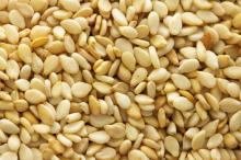  Cesame Bio De Cote Ivoire - fruits secs et graines grillées recolte dans les conditions normales de maturite, bien seche et traite .bien emballe et aussi moins de grains noir pour cette categorie de cesame.