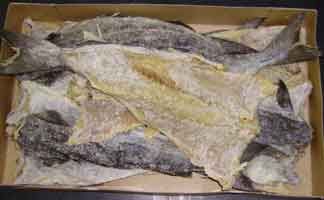  Offre Vnete L'exportations - poissons nous avons du poissons salés sechés et fumés des especes morrues chinchard et autres de bonnes qualité disponible en stock expedition par containers