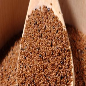  Teff Glutin Grain Organic 100% High Quality - seed plant seed amount per 100grams--calories 367--% daily value*----total fat 2.4g-3%--saturated fat 0.4g-2%--polyunsaturated fat 1.1g --monounsaturated fat 0.6g --sodium 12mg-0%--potassium 427mg-12%--total carbohydrate 73g-24%--dietary fiber 8g-32%--sugar 1.8g --protein 13g-26%--vitamin a-0% --calcium -18%--iron 