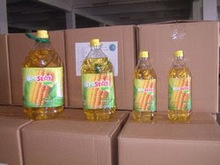  Refined Corn Oil - olis corn oil is 100% made from corn germ,  through the process of derubbering,  depicking,  decolouring,  deodorizing and degreasing to get rid of the matters harmful to human body such as colloid,  pigment,  tiny heavy metals and smell matter etc. so corn oil can be absorbed and digested easily.1, 2, , 5 liter 