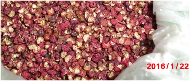  Poivre Rouge Sichuan De Chine - épices aromates poivre sichuan rouge--origine- chine--grossiste--moq- 10kg--livraison- par tnt,  dhl,  post office. sur simple demande,  un numéro suivi du colis peut-etre fourni.--paiement- 100% tt ou virement bancaire--à partir d'une tonne,  n'hésitez pas à nous contacter. 