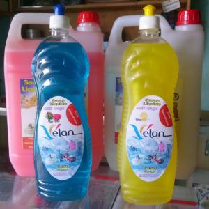  Savons - hygiene entretien les savons en plus de bien mousser sont multi-usages et vous permettent de faire votre lessive,  vaisselle,  prendre votre douche,  laver votre véhicule sans soucis!----ils nettoient en profondeur et dégraisse tout en protégeant.--disponible sous forme liquide et en pain.