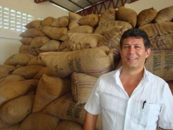  Meilleur Offre De Noix De Cajou - fruits secs et graines grillées j esp&egrave;re que vous allez bien,  je travail en tant que directeur commercial et repr&eacute;sentant d un groupement de producteur de noix de cajou bas&eacute; au benin et op&eacute;rant dans le domaine de noix de cajou,  je dispose actuellement d une marchandise de noix de cajoux et aimerais vend