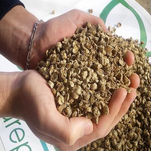  Litière Hygiénisée Fort Pouvoir Absorbant - matiere vegetale depuis plus de 20 ans,  durepaire travaille dans le domaine des litières et des produits absorbants hygiénisés. présentée sous forme de cube de 30 mm,  d’un granulé de 6 mm ou de miette ou encore « micro-miette »,  elle répond à toutes espè