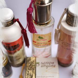  Produits Cosmétiques Alimentaires 100% Bio - huiles société marocaine basée à agadir depuis 2009,  notre siège social se situe à la capitale rabat.--nous sommes spécialisée dans la production des huiles végétales,  cosmétiques et essentielles 100% bio; nous produisons é
