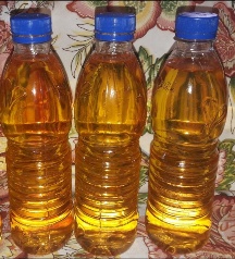  Amandes, Huile Tourteaux Et Coques De Palmiste - huiles proprietaire d'une unité de production.(10 tonnes d'huile de palmistes / semaine)--recherche partenaire pour livrer des palmistes et de l'huile de palmiste à l'extérieur de la cote divoire.