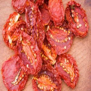  Tomate Séchée Congelée - fruits et légumes notre gamme diversifiée de tomates selon- la variété,  aromatisé ou naturel,  des produits frais ou surgelés,  avec différents types de conditionnement souhaité par nos clients.--produit d'embalage carton de 20 kg (sac de 10ou 05 kg)---tomate ronde semi 