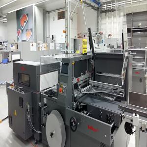  Kallfass Matériel D'emballage Haute Qualité - viandes et oeufs fabricant allemand de mat&eacute;riel d'emballage et de mise sous film pour client exigeant qualit&eacute;,  robustesse et fiabilit&eacute;.              leader mondial dans la mise sous film moyenne et haute cadence.emballeuse,  soudure en continu barre fixe,  barre accompagnante,  ensacheuse,  films pl