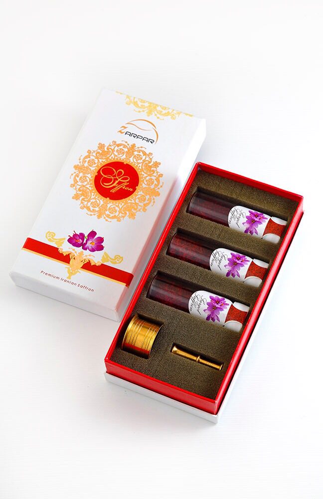 Safran Iranien de première qualité par producteur - épices aromates cherche grossiste,  industriel ou acheteur par grande quantités de safran iranien. excellent qualité,  et très bon prix. me contacter,  volume disponible en europe et société aussi de distribution aussi en europe. seulement sérieux svp. livraison sur place part