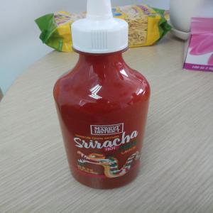  Sriracha Sauce Chili - épices aromates nous recherchons des acheteurs pour de la sauce chili sriracha.--n'hésitez pas à me contacter pour plus d'informations.--cordialement