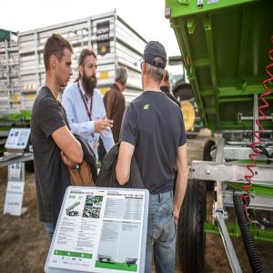  Epandeurs De Fumier Et Remorques Agricoles - matériels machines a vendre-----epandeurs de fumier (de 3, 5t à 12t)----remorques agricoles (de 3, 5t à 14t)----remorques betailleres ----plate-formes pour ballots ----petites machines ----+marque  en pleine croissance internationale--+machines entièrement galvanisées (par immersion) dans nos