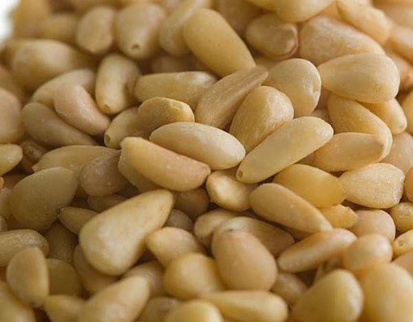 Vend Pignons De Pin - fruits secs et graines grillées nous sommes une entreprise importe exporte pour le grain de tournesol,  pignons de pin,  lentilles et pois chiche basé en lituanie. --notre société vend les pignons de pin,  18 euros/ kg,  la marchandise se trouve en europe.----nous cherchons des clients pour diffuser nos produits e