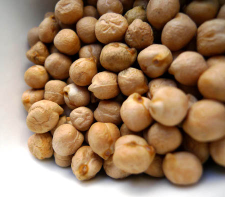  Cherche 1/2tone Pois Chiches Europe Uniquement - féculents --cherche a acheter 500 kilo de pois chiche de haute qualit&eacute; d'un producteur europ&eacute;en, une fois tout 6 semaines environ.pr&eacute;f&eacute;rences bio.--livraison a paris.cherche fournisseur fiable.----- productions europeen--- paris- production europeen ---calibre petit-moyen---trier et