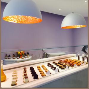 Vitrine Réfrigéré Patisserie Boulangerie - matériels machines nous créons sur mesure tout type de projet.--selon vos besoins--envoyez-nous un email avec votre plan dessin ou croquis--chiffrage rapide et détaillé --nous sélectionnons les matériaux les plus nobles reconnu pour leur élégance 