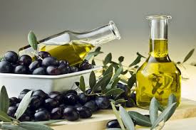  L'huile D'olive Extra Vierge Tunisien - huiles nous sommes une société tunisienne exportatrice de l’huile d’olive extra vierge,  notre produit est de très bonne qualité, et avec un prix très attractif. saisissez l'opportunité de prix et de qualité. --nous sommes à la recherche des importateur