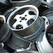  Vente De L'aluminium - métaux vente de l'aluminium --nous sommes spécialisés depuis 10 ans dans la collecte des déchets de métaux ferreux et non ferreux en collaboration avec nos partenaires du nigeria,  togo,  burkina faso.--nous sommes une société de collecte des déchets d'alumini