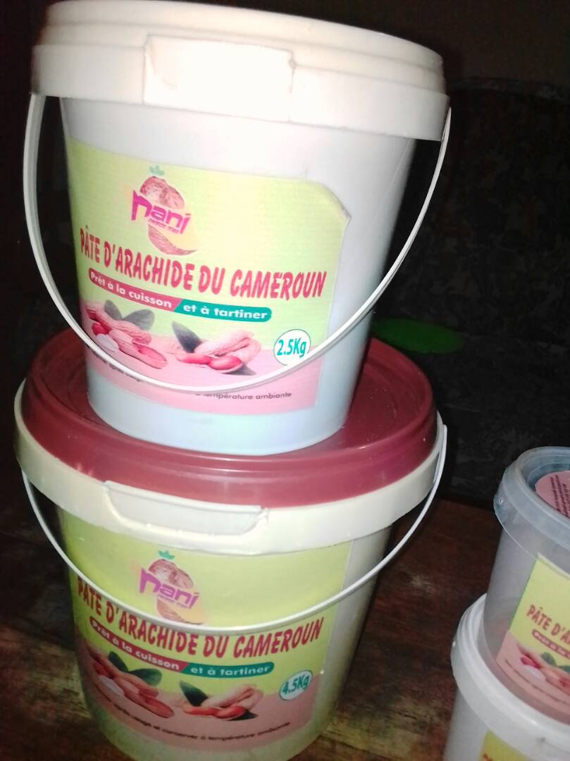  Pate D'arachides Bio Du Cameroun 100% Naturel - autres nous sommes producteur de la p&acirc;te d'arachide bio du cameroun  100% naturel , 0 conservateur ,  0 sucre ajout&eacute; pret &agrave; la cuisson et &agrave; tartiner. disponible en boite de - 125g - 225g - 450g - 900g - 2.5kg - 4.5kg. p&acirc;te d'arachide du village owondo nnam , certifier par l'ag