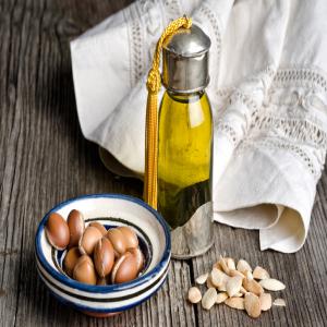  Huile D'argan - huiles  mes annonces concernent des produits bio soit des huiles alimentaires ou bien de cosmétiques.--  moi je cherche des  gens qui veulent acheter les huiles d'argan et moi de mon côté je vais prendre en charge l'achat des huiles d'argan de nos coopératives marocaines et l'exp