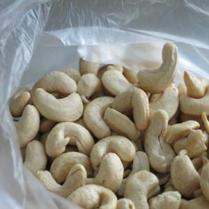  Anacardes Vendre De Toutes Calibres - fruits secs et graines grillées bonjour nous sommes une société basé au senegal  dans l agroalimentaire et nous disposons de grosse quantité de noix de cajous brute et decortiqués a vendre avec des  prix compététifs  cif et fob veuillez nous contacter pour passer vos commandes cordi