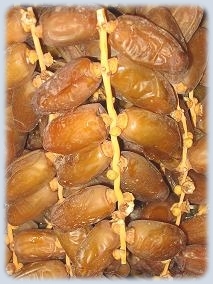  Deglet Nour Du Jamais Vu (authentique) - fruits et légumes la très bonne qualité de deglet nour authentique qui vient du cœur des palmiers de dattes connu au sud tunisien.--une sélection minutieuse des branches de dattes dorées avec un saveur spécial et inoubliable.--je met en vente 3 tonnes de ces dattes en vente su