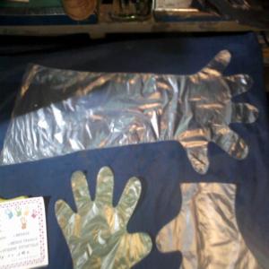  Gants Jetables En Pehd - hygiene entretien   pour clientèle algerie . gants jetables en pehd ( hygiène ,  para-médical ,  divers usages,  pâtisserie , poissonnerie, etc.....) gants pour fouille rectale vétérinaire . faire offre pour partenariat  etudie toute proposition . salutations .
